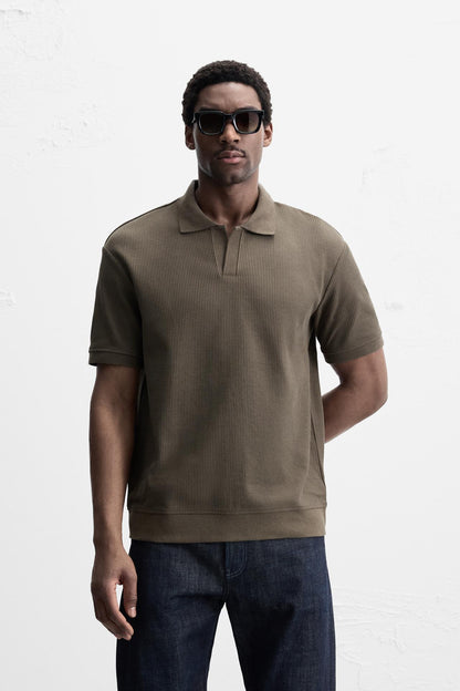 TEXTURED POLO